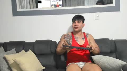 boys_blackandwhite online show from January 2025 01:16:01 AM
