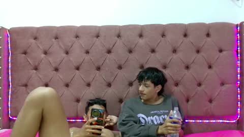 ALEX - TAYLER  -MIKE online show from January 2025 05:15:01 PM