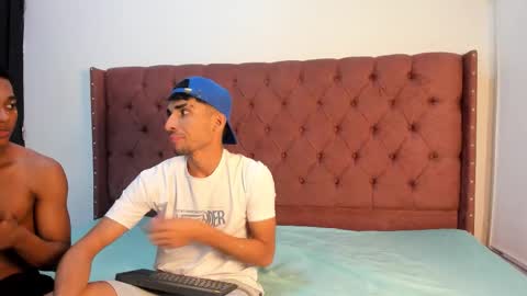 ALEX - TAYLER  -MIKE online show from September 2025 01:11:02 PM