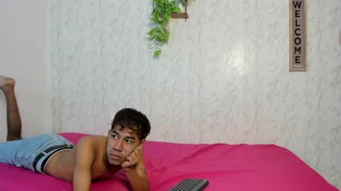 ALEX - TAYLER  -MIKE online show from March 2026 01:27:02 AM