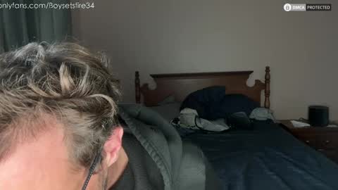 boysetsfire34 online show from November 2025 01:22:01 PM
