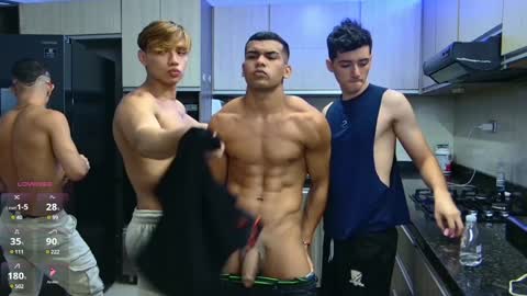 Snapshot of boysgang_sex chatting on December 2024 02:38:02 PM Angelo Mark Fernando Taylor online show from December 2024 02:38:02 PM