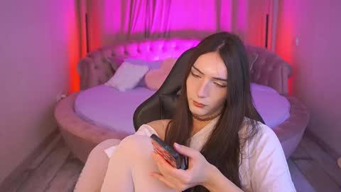 Nova online show from September 2025 10:37:01 PM