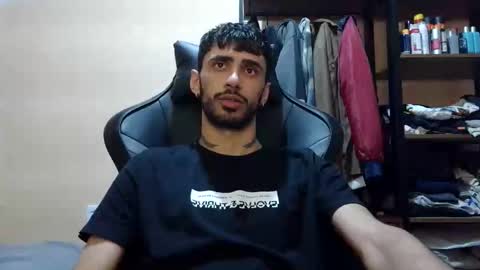 boyzinm2 online show from April 2026 10:51:02 PM