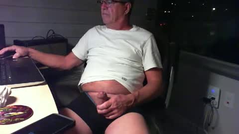 bozou online show from November 2025 04:32:02 AM