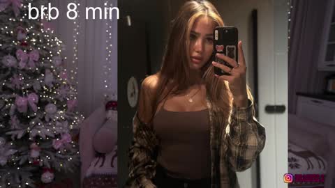 Snapshot of brabuss_ chatting on January 2025 07:49:01 AM Lana online show from January 2025 07:49:01 AM