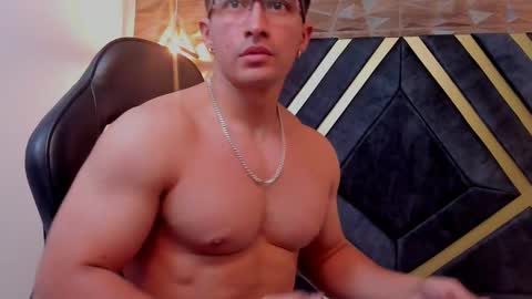 Snapshot of brad_summer chatting on January 2025 05:53:01 PM brad summer online show from January 2025 05:53:01 PM