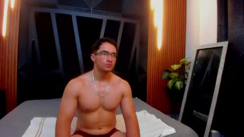 Snapshot of brad_summer chatting on January 2025 11:52:02 PM brad summer online show from January 2025 11:52:02 PM