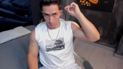 Snapshot of brad_summer chatting on January 2025 06:07:01 PM brad summer online show from January 2025 06:07:01 PM