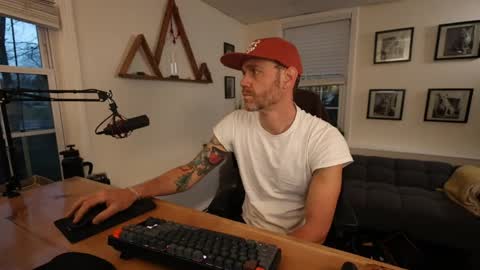 BradBronton online show from April 2026 10:46:01 AM