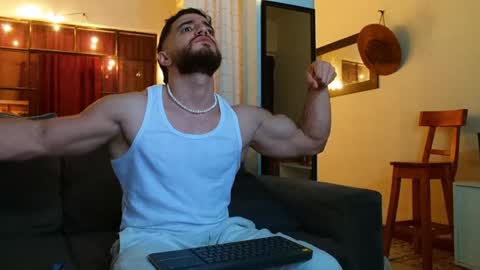 Snapshot of bradley_martinez chatting on January 2025 04:36:02 AM Bradley Martinez online show from January 2025 04:36:02 AM