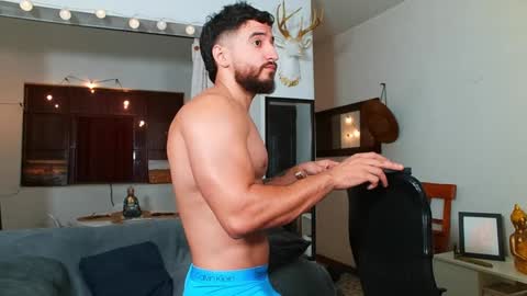 Snapshot of bradley_martinez chatting on February 2025 10:54:01 PM Bradley Martinez online show from February 2025 10:54:01 PM