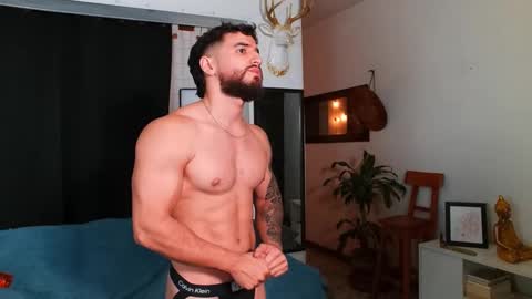 Snapshot of bradley_martinez chatting on February 2025 01:20:02 AM Bradley Martinez online show from February 2025 01:20:02 AM