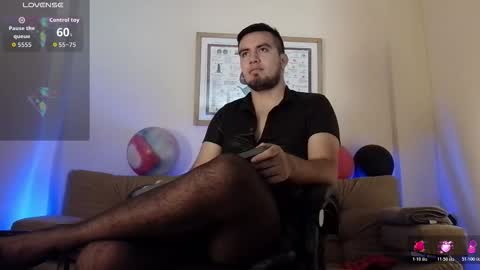 Bradley Colton Independ Model online show from October 2025 02:39:02 PM