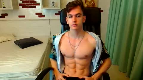 BradyFlint online show from October 2025 05:33:01 AM