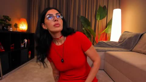 Lunaria online show from April 2026 03:28:02 AM