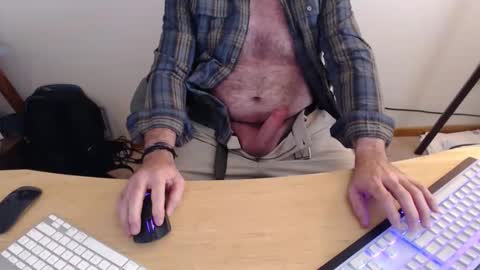 Snapshot of brandondot chatting on November 2025 08:31:01 PM brandondot online show from November 2025 08:31:01 PM