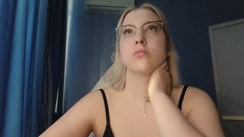 Belle  online show from November 2025 08:46:01 AM