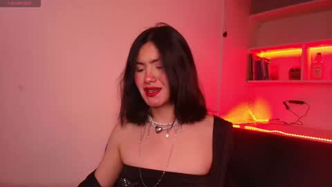 Brandy online show from November 2025 11:31:02 AM