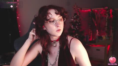 Snapshot of brandy_queen chatting on December 2024 11:32:01 PM Aurorabut ur dad just calls me Rory online show from December 2024 11:32:01 PM