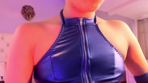   online show from December 2024 06:12:01 PM