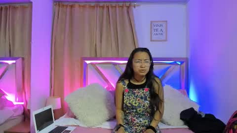 Snapshot of bravepetunia chatting on October 2025 12:19:01 PM bravepetunia online show from October 2025 12:19:01 PM