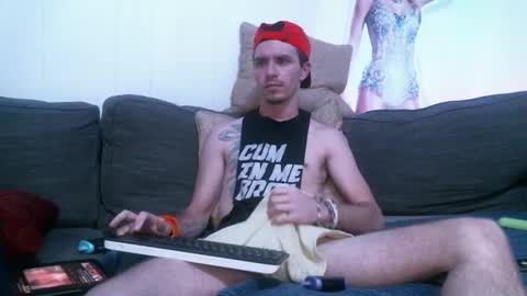 Snapshot of brayjay32 chatting on October 2025 04:54:01 AM brayjay32 online show from October 2025 04:54:01 AM