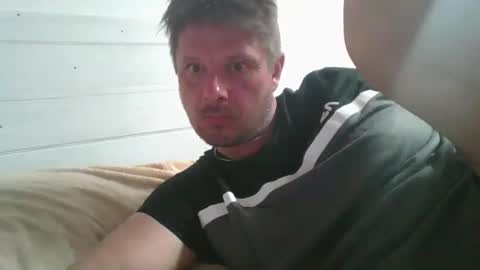 Snapshot of brbbrbee chatting on May 2026 10:04:02 PM brbbrbee online show from May 2026 10:04:02 PM