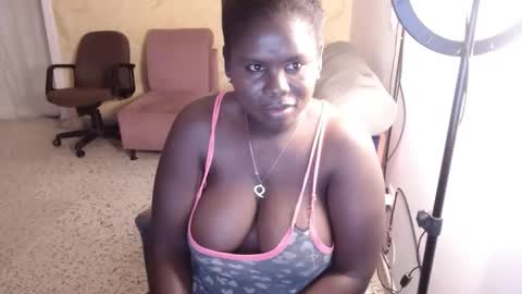 Snapshot of breestaarrs chatting on December 2024 09:23:01 AM Valentina online show from December 2024 09:23:01 AM