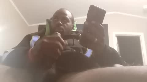 Snapshot of breeze316 chatting on November 2025 11:27:01 AM breeze316 online show from November 2025 11:27:01 AM