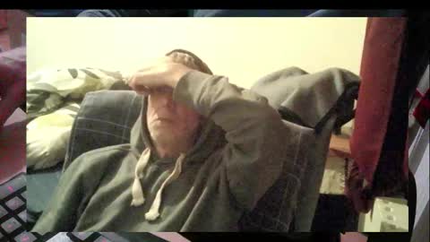 bremer64 online show from December 2025 06:04:02 PM