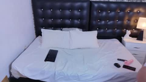 brenda_morrison18 online show from November 2025 01:04:02 PM