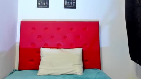 Snapshot of brenda_sofia chatting on February 2025 10:09:02 PM brenda_sofia online show from February 2025 10:09:02 PM