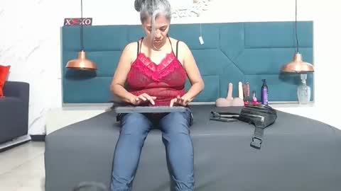Snapshot of brenda_velasquez chatting on February 2025 01:08:02 PM BRENDA VELASQUEZ online show from February 2025 01:08:02 PM