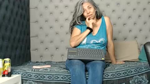 BRENDA VELASQUEZ online show from May 2026 10:48:01 PM