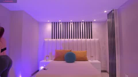 Bren  IG brendakoleman online show from October 2025 04:18:02 AM