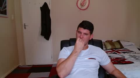 ask me lol online show from March 2026 06:48:02 AM