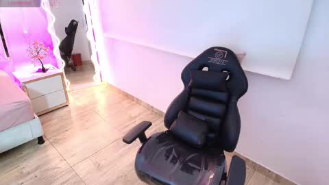 BRENDDA  online show from December 2025 02:51:02 AM