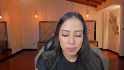 Snapshot of brennawalker chatting on December 2024 03:21:02 AM Brenna Walker IG 4lexandracasas online show from December 2024 03:21:02 AM