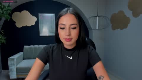 Snapshot of brennawalker chatting on February 2025 02:58:01 AM Brenna Walker IG 4lexandracasas online show from February 2025 02:58:01 AM