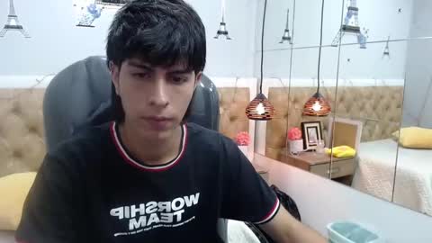 Esteban online show from February 2025 01:19:01 AM