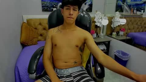 Esteban online show from September 2025 02:54:02 AM