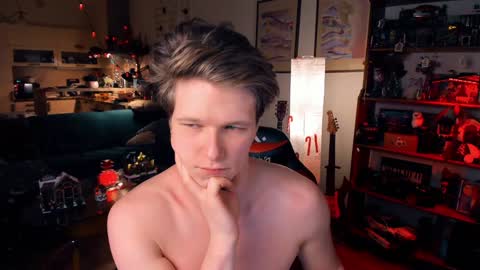 Snapshot of brestonsweet chatting on December 2024 10:25:01 PM brestonsweet online show from December 2024 10:25:01 PM