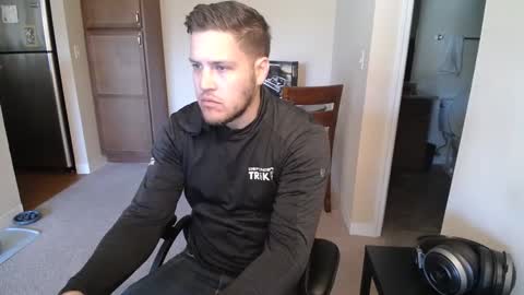 brettbwc89 online show from December 2024 06:50:01 PM