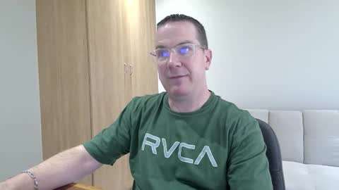 Brett online show from December 2025 12:12:02 PM