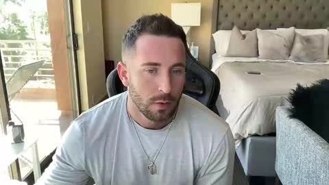 Snapshot of brettmycles chatting on October 2025 05:57:02 PM Brett Mycles online show from October 2025 05:57:02 PM