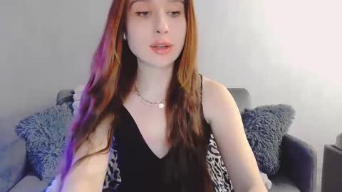bri_fox online show from April 2026 10:43:01 AM