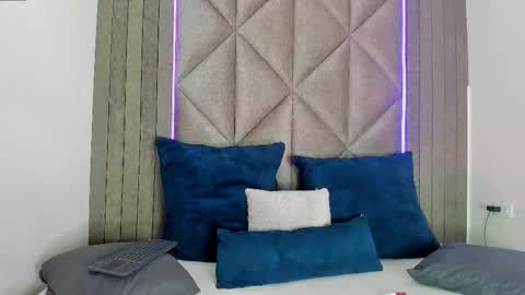 B R I A  online show from March 2025 03:17:01 AM