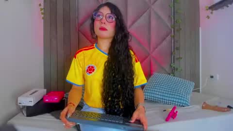 Snapshot of briaconner_ chatting on June 2026 02:56:02 AM B R I A online show from June 2026 02:56:02 AM