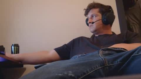 Snapshot of brian7891012 chatting on April 2026 08:35:02 PM brian7891012 online show from April 2026 08:35:02 PM